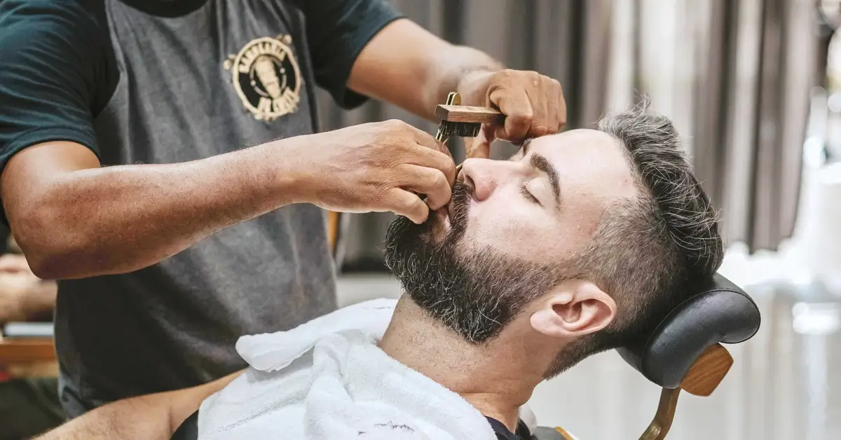 Luxury grooming, trim, and shaving services by skilled barbers in Midtown NYC